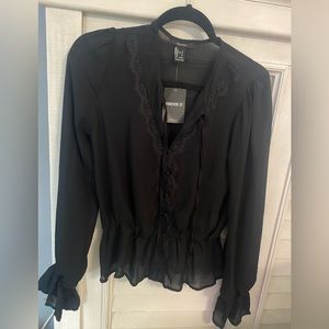 Forever 21 long sleeve blouse size L